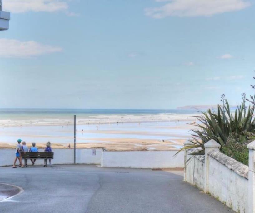 Seaside Modern Apartment 韦斯特沃德霍 外观 照片