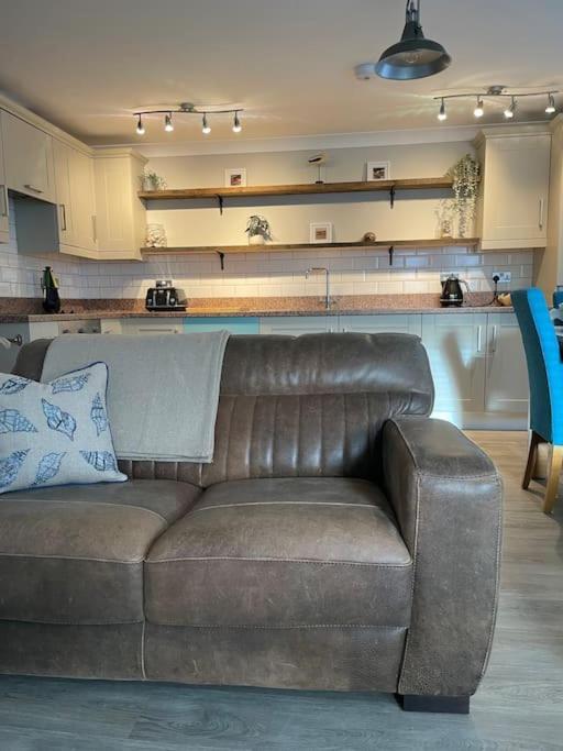 Seaside Modern Apartment 韦斯特沃德霍 外观 照片